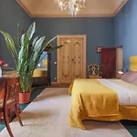 - The Slowcoach House 아파트